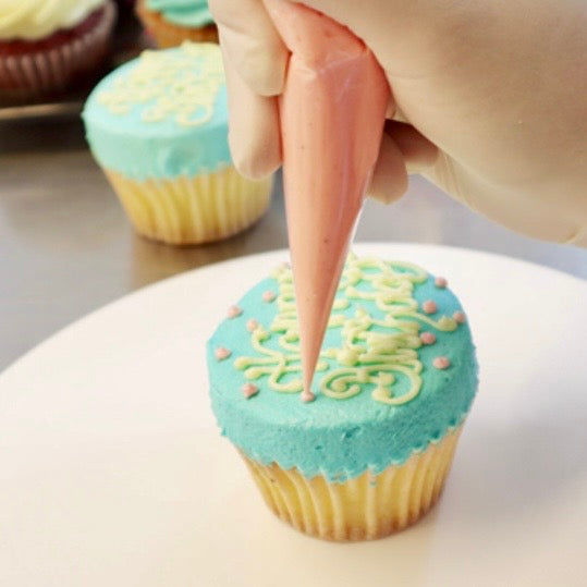 カップケーキ♡ メッセージカップケーキ | LOLA'S Cupcakes Tokyo – Lola's Cupcakes Tokyo